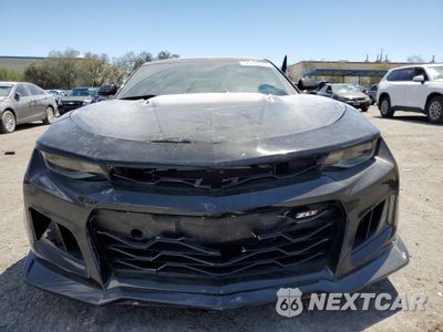 Piąte zdjęcie samochodu w środku: 2023 CHEVROLET CAMARO ZL1 VIN:1G1FJ1R67P0130817 - miniatura