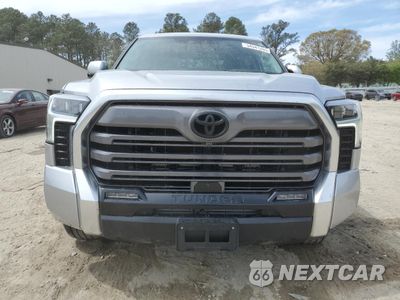 Piąte zdjęcie samochodu w środku: 2023 TOYOTA TUNDRA CREWMAX LIMITED VIN:5TFJA5DB7PX065195 - miniatura