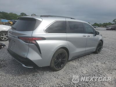 Trzecie zdjęcie samochodu z tyłu: 2021 TOYOTA SIENNA XSE VIN:5TDDRKEC0MS058506 - miniatura
