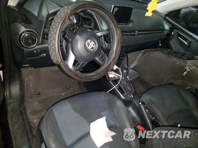 Zdjęcie 8 z 12 samochodu: 2016 TOYOTA SCION IA VIN:3MYDLBZV7GY112878 - miniatura