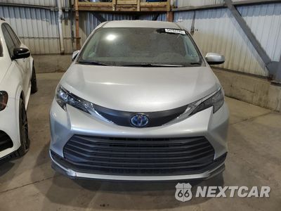 Piąte zdjęcie samochodu w środku: 2025 TOYOTA SIENNA LE VIN:5TDKRKEC3SS240317 - miniatura