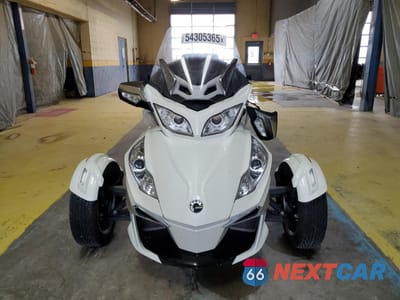 Drugie zdjęcie samochodu z przodu: 2014 CAN-AM SPYDER ROADSTER RT VIN:2BXNBDD12EV008700 - miniatura