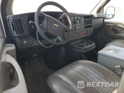 Zdjęcie 8 z 13 samochodu: 2015 CHEVROLET EXPRESS G2500 VIN:1GCWGFCFXF1192927 - miniatura