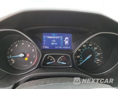 Zdjęcie 9 z 12 samochodu: 2013 FORD FOCUS SE VIN:1FADP3F20DL207571 - miniatura