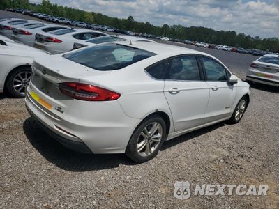 Trzecie zdjęcie samochodu z tyłu: 2019 FORD FUSION SE VIN:3FA6P0LU1KR124842 - miniatura
