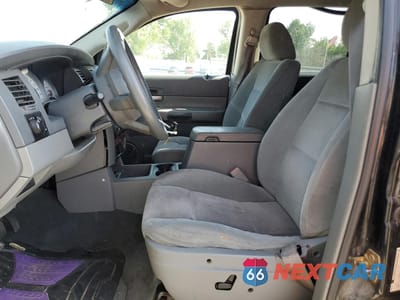 Zdjęcie 7 z 15 samochodu: 2005 DODGE DURANGO SLT VIN:1D4HB48N55F572886 - miniatura