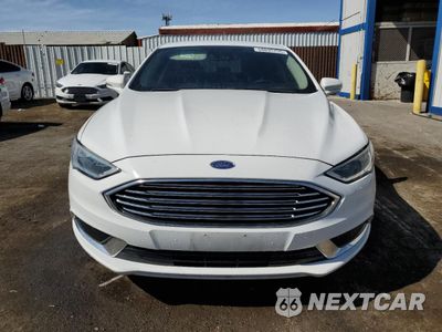 Piąte zdjęcie samochodu w środku: 2018 FORD FUSION SE HYBRID VIN:3FA6P0LU0JR281874 - miniatura