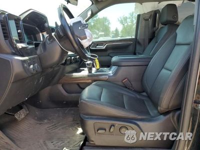 Zdjęcie 7 z 12 samochodu: 2022 CHEVROLET SILVERADO K1500 LT TRAIL BOSS VIN:3GCUDFED6NG637711 - miniatura