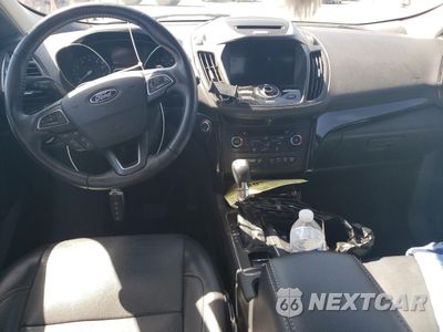 Zdjęcie 8 z 13 samochodu: 2017 FORD ESCAPE TITANIUM VIN:1FMCU0J90HUC14064 - miniatura