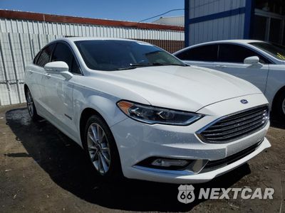 Czwarte zdjęcie samochodu z boku: 2017 FORD FUSION SE HYBRID VIN:3FA6P0LU0HR409363 - miniatura