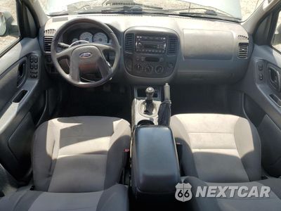 Zdjęcie 8 z 14 samochodu: 2007 FORD ESCAPE XLS VIN:1FMYU02Z17KA07911 - miniatura