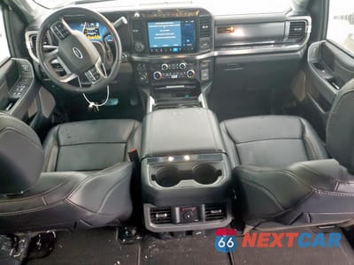 Zdjęcie 8 z 14 samochodu: 2023 FORD F350 SUPER DUTY VIN:1FT8W3DT0PED51429 - miniatura