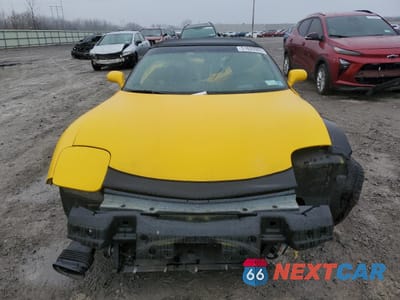 Piąte zdjęcie samochodu w środku: 2004 CHEVROLET CORVETTE VIN:1G1YY32G845123778 - miniatura