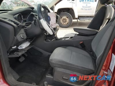 Zdjęcie 7 z 14 samochodu: 2017 FORD ESCAPE SE VIN:1FMCU9GD5HUA14510 - miniatura