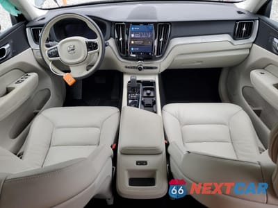 Zdjęcie 8 z 15 samochodu: 2024 VOLVO XC60 PLUS VIN:YV4L12RL7R1730107 - miniatura