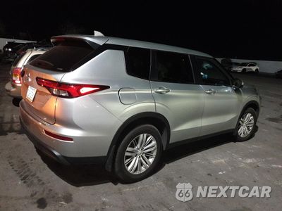 Trzecie zdjęcie samochodu z tyłu: 2023 MITSUBISHI OUTLANDER ES VIN:JA4J4TA89PZ029219 - miniatura