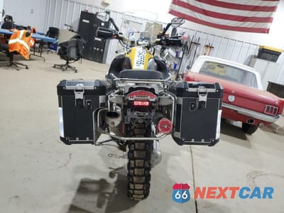 Czwarte zdjęcie samochodu z boku: 2010 BMW R1200 GS ADVENTURE VIN:WB1048009AZX65026 - miniatura
