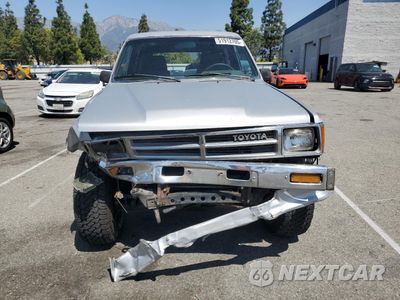 Piąte zdjęcie samochodu w środku: 1989 TOYOTA 4RUNNER RN60 VIN:JT4RN62D1K0240267 - miniatura