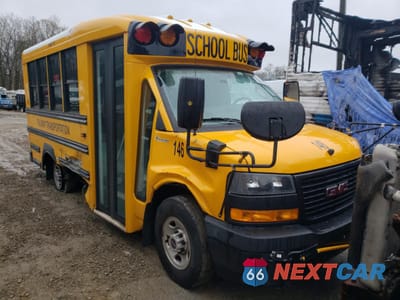 Czwarte zdjęcie samochodu z boku: 2023 GMC SAVANA CUTAWAY G3500 VIN:1GD07RB75P1103098 - miniatura