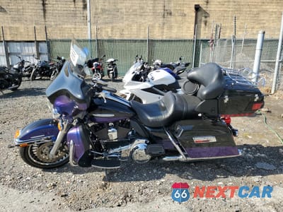 Trzecie zdjęcie samochodu z tyłu: 2010 HARLEY-DAVIDSON FLHTK VIN:1HD1KEM14AB635113 - miniatura