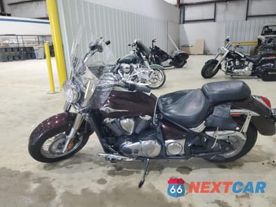 Trzecie zdjęcie samochodu z tyłu: 2012 KAWASAKI VN900 B VIN:JKAVN2B14CA070344 - miniatura