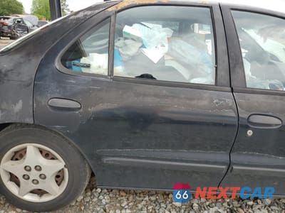 Zdjęcie 10 z 12 samochodu: 2002 CHEVROLET CAVALIER BASE VIN:1G1JC524227359443 - miniatura