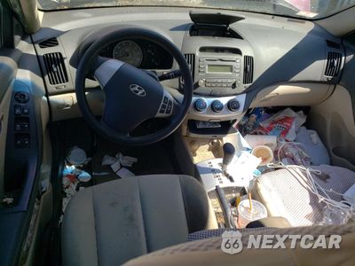 Zdjęcie 8 z 12 samochodu: 2009 HYUNDAI ELANTRA VIN:KHMDU46D88U369406 - miniatura