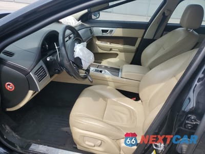Zdjęcie 7 z 13 samochodu: 2012 JAGUAR XF VIN:SAJXA0FB8CLS45122 - miniatura
