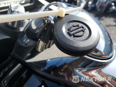 Zdjęcie 8 z 9 samochodu: 2015 HARLEY-DAVIDSON FLHTCUTG TRI GLIDE ULTRA VIN:1HD1MAL18FB859173 - miniatura