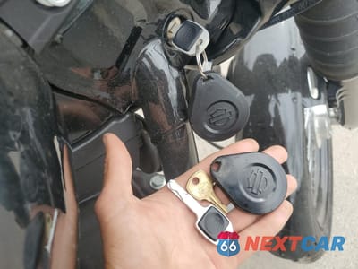 Zdjęcie 8 z 10 samochodu: 2019 HARLEY-DAVIDSON FXBB VIN:1HD1YJJ23KB039562 - miniatura