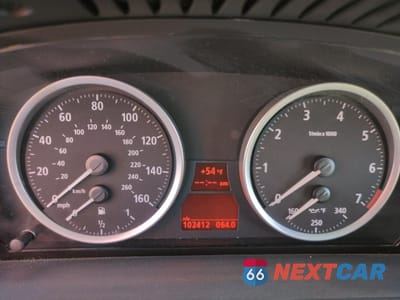 Zdjęcie 9 z 12 samochodu: 2005 BMW 645 CI AUTOMATIC VIN:WBAEH73435B192321 - miniatura