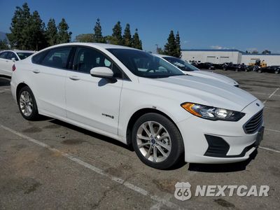 Czwarte zdjęcie samochodu z boku: 2019 FORD FUSION SE VIN:3FA6P0LU2KR263958 - miniatura