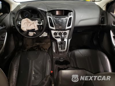 Zdjęcie 8 z 13 samochodu: 2013 FORD FOCUS SE VIN:1FADP3F26DL241675 - miniatura