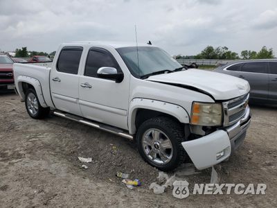 Czwarte zdjęcie samochodu z boku: 2013 CHEVROLET SILVERADO C1500 LT VIN:3GCPCSE09DG330988 - miniatura