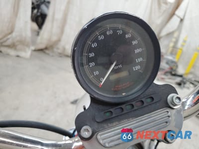 Zdjęcie 7 z 9 samochodu: 2001 HARLEY-DAVIDSON XL883 VIN:1HD4CAM111K153444 - miniatura