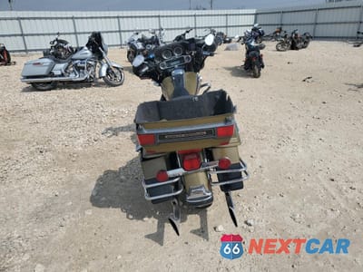 Czwarte zdjęcie samochodu z boku: 2007 HARLEY-DAVIDSON FLHTCUI VIN:1HD1FC4197Y658174 - miniatura