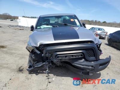 Piąte zdjęcie samochodu w środku: 2021 RAM 1500 CLASSIC SLT VIN:1C6RR7GG4MS505629 - miniatura