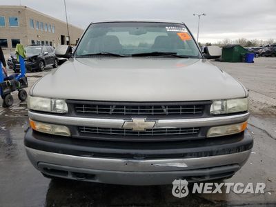 Piąte zdjęcie samochodu w środku: 2000 CHEVROLET SILVERADO K2500 VIN:1GCGK29U3YE290825 - miniatura