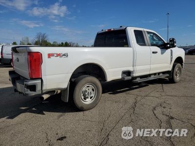 Trzecie zdjęcie samochodu z tyłu: 2024 FORD F250 SUPER DUTY VIN:1FT7X2BA3REC96711 - miniatura