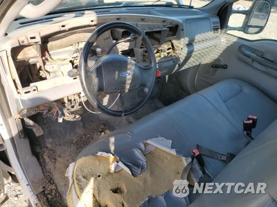 Zdjęcie 8 z 12 samochodu: 2003 FORD F350 SUPER DUTY VIN:1FDWF36L23EA48968 - miniatura