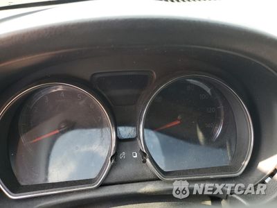 Zdjęcie 9 z 12 samochodu: 2019 NISSAN VERSA S VIN:3N1CN7AP0KL870701 - miniatura