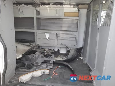 Zdjęcie 10 z 13 samochodu: 2023 CHEVROLET EXPRESS G2500 VIN:1GCWGAFP1P1155404 - miniatura