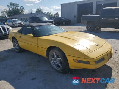 Czwarte zdjęcie samochodu z boku: 1991 CHEVROLET CORVETTE VIN:1G1YY3382M5115747 - miniatura