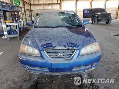 Piąte zdjęcie samochodu w środku: 2004 HYUNDAI ELANTRA GLS VIN:KMHDN46DX4U832685 - miniatura