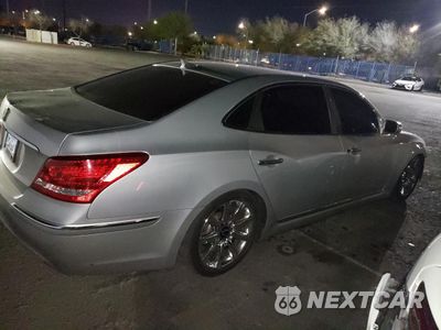 Trzecie zdjęcie samochodu z tyłu: 2011 HYUNDAI EQUUS SIGNATURE VIN:KMHGH4JFXBU029711 - miniatura