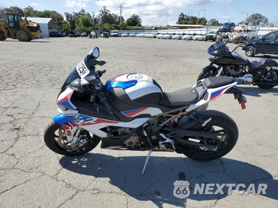 Trzecie zdjęcie samochodu z tyłu: 2021 BMW S 1000 RR VIN:WB10E2305M6E51808 - miniatura