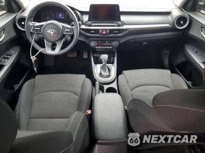 Zdjęcie 8 z 14 samochodu: 2019 KIA FORTE FE VIN:3KPF24AD9KE109774 - miniatura