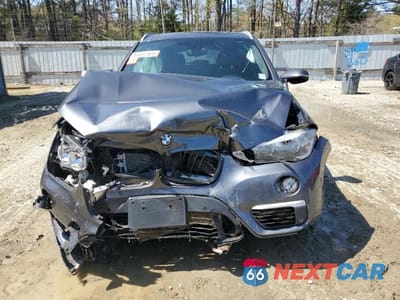 Piąte zdjęcie samochodu w środku: 2018 BMW X1 XDRIVE28I VIN:WBXHT3C39J5K22593 - miniatura