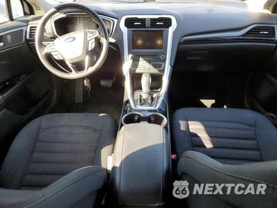 Zdjęcie 8 z 12 samochodu: 2016 FORD FUSION SE VIN:3FA6P0H9XGR274573 - miniatura