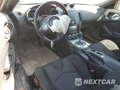 Zdjęcie 8 z 12 samochodu: 2015 NISSAN 370Z BASE VIN:JN1AZ4EH9FM440321 - miniatura